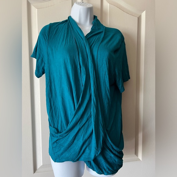 HIYIYEZI Cardigan - Picture 2 of 5